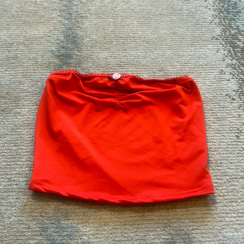 Red tube top with pink rose